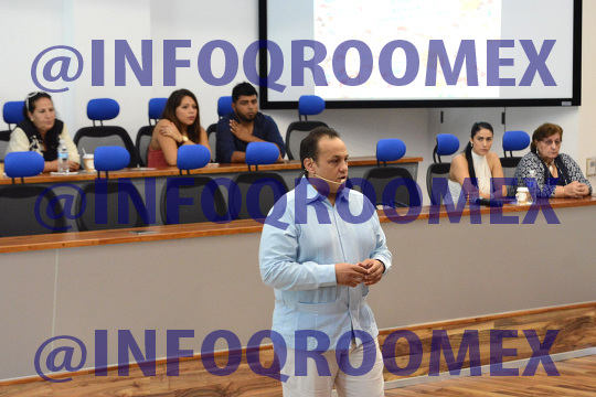 Conferencia con padres y maestros 