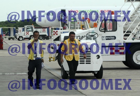 Desde la Pista del Aeropuerto internacional de Cancún
