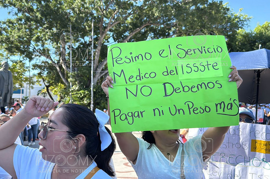 Maestros de Quintana Roo protestan