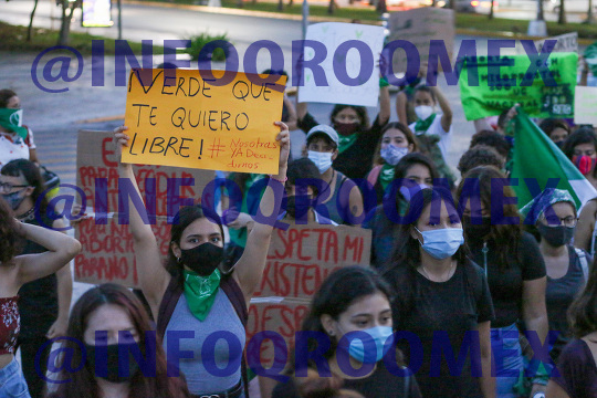 Mujeres “toman” de manera pacifica las calles de Chetumal y 
