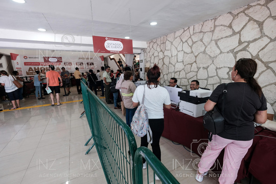 Pago del predial en el Palacio Municipal de Benito Juarez