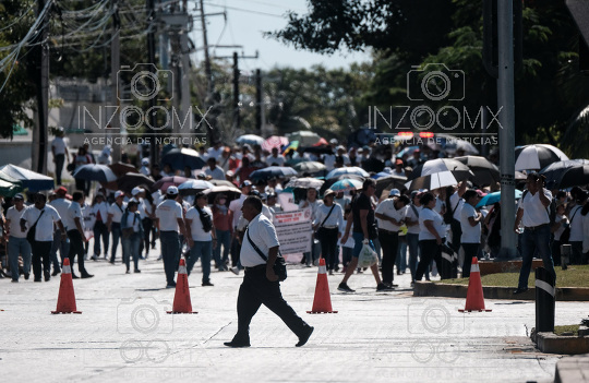 Trabajadores se manifestaron en la Glorieta del Ceviche