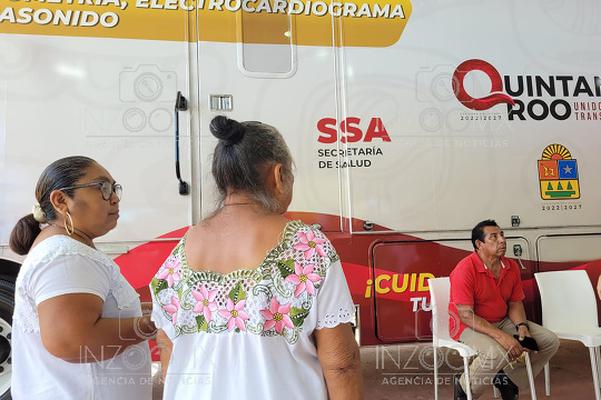 Caravanas de salud en Carrillo Puerto