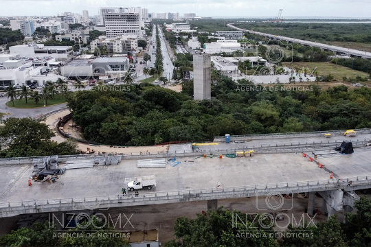 Rampas de subida al Puente Nichupte